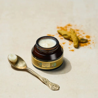 Natural Face Scrub Texture – Walnut and Turmeric Exfoliator